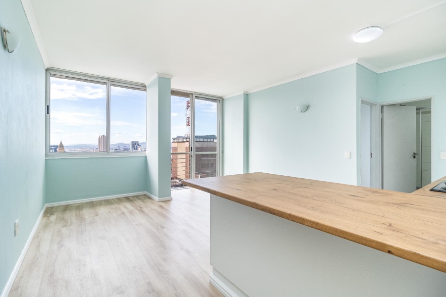 2 Bedroom Property for Sale in Cape Town City Centre Western Cape